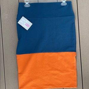 LuLaRoe Cassie skirt.  NWT Medium
